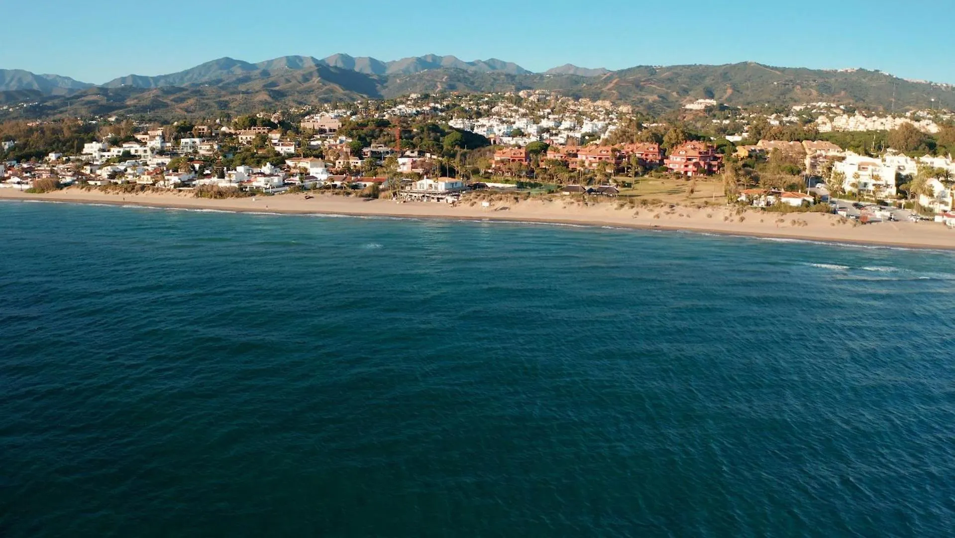 Family Holiday Bliss In Marbella- Brand-New 4 Bedroom Villa With Garden, Private Pool & Jacuzzi, Marbesa 500 M To The Beautiful Cabopino Beach 0*, Marbella