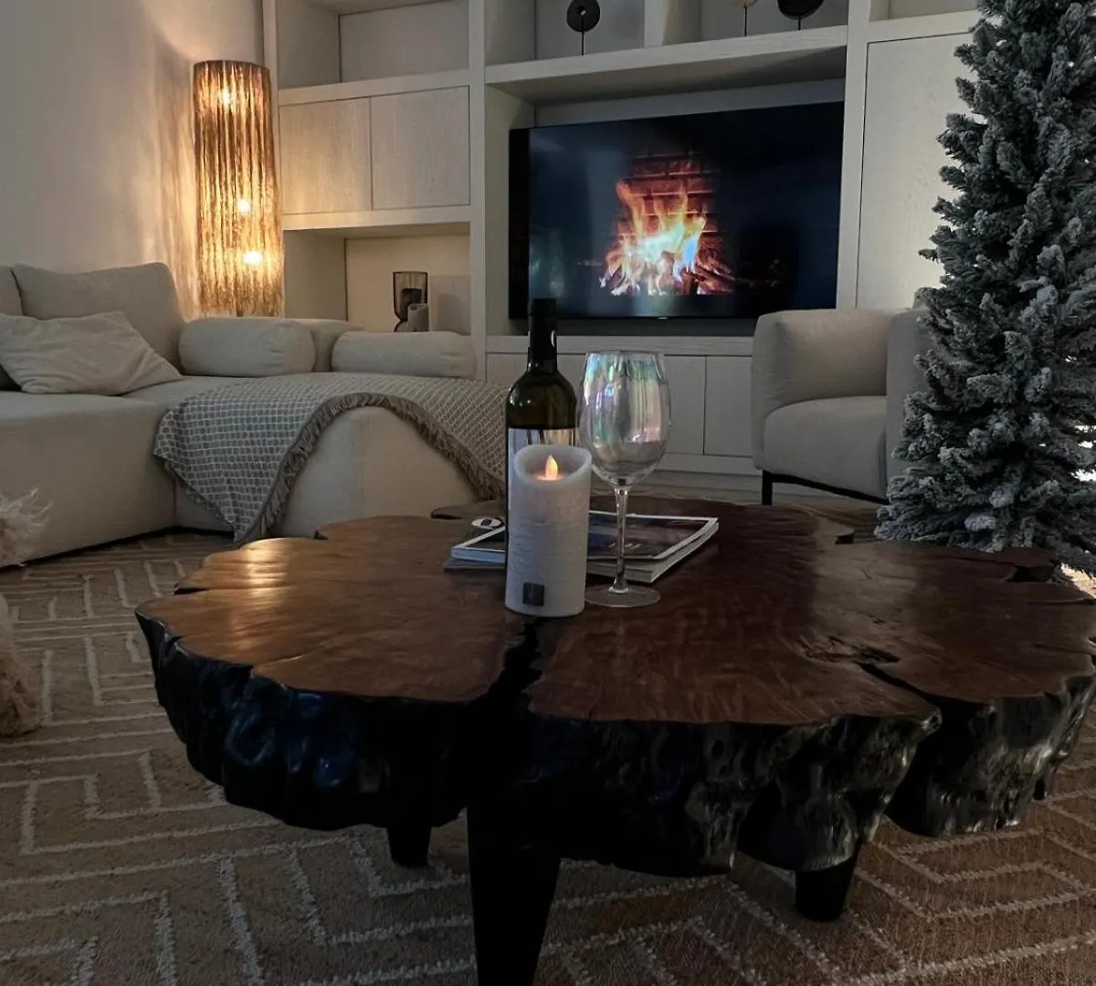 Family Holiday Bliss In Marbella- Brand-New 4 Bedroom Villa With Garden, Private Pool & Jacuzzi, Marbesa 500 M To The Beautiful Cabopino Beach 0*, Marbella