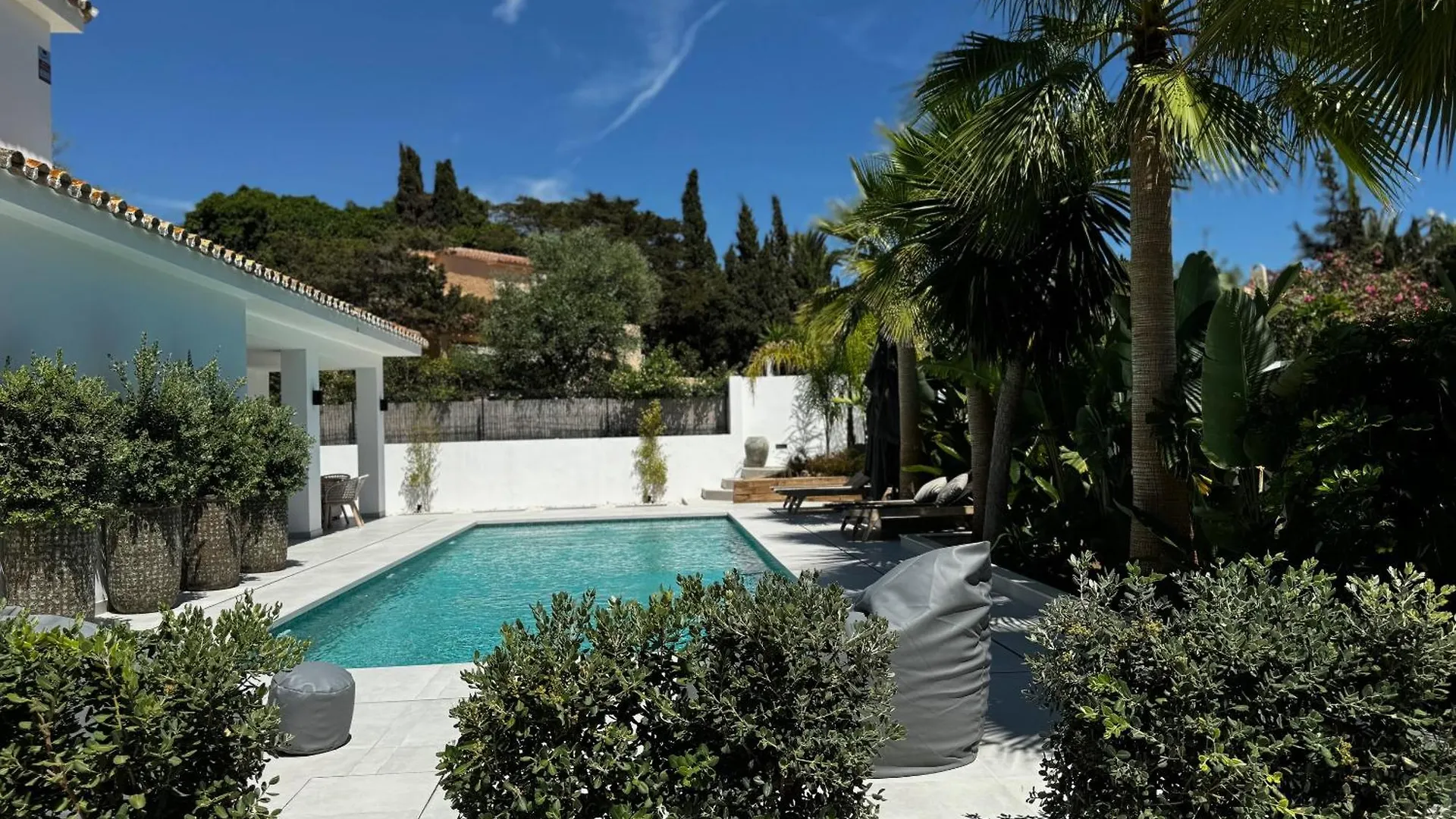 Family Holiday Bliss In Marbella- Brand-New 4 Bedroom Villa With Garden, Private Pool & Jacuzzi, Marbesa 500 M To The Beautiful Cabopino Beach
