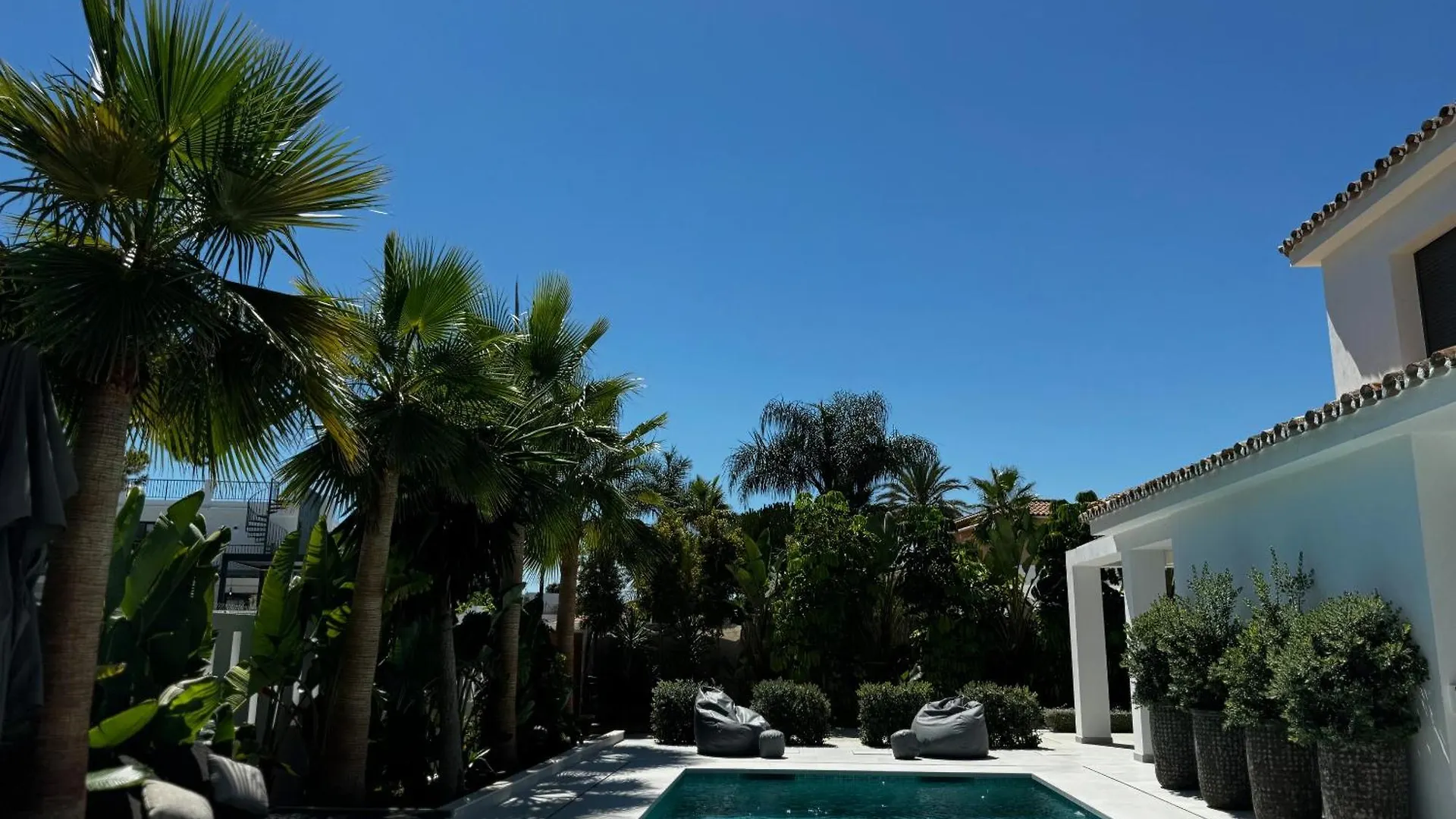 Family Holiday Bliss In Marbella- Brand-New 4 Bedroom Villa With Garden, Private Pool & Jacuzzi, Marbesa 500 M To The Beautiful Cabopino Beach Marbella