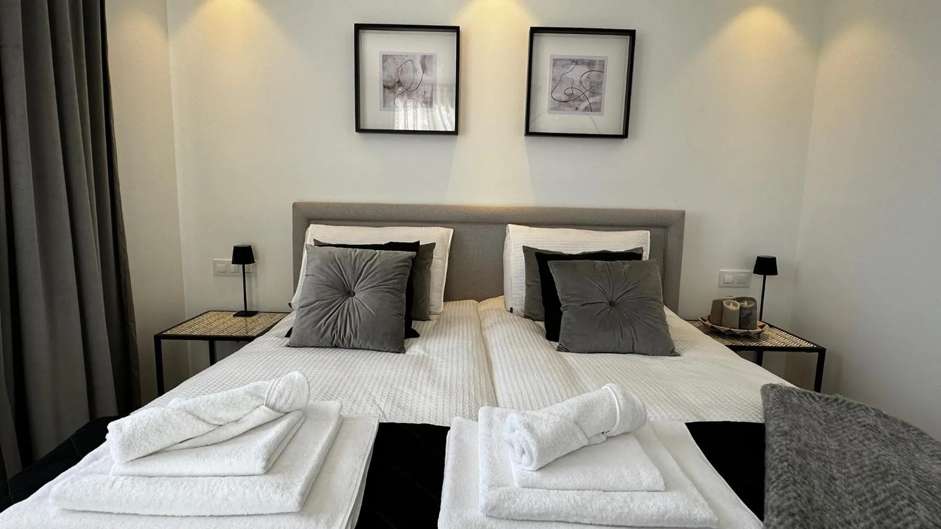 Family Holiday Bliss In Marbella- Brand-New 4 Bedroom Villa With Garden, Private Pool & Jacuzzi, Marbesa 500 M To The Beautiful Cabopino Beach 0*, Marbella