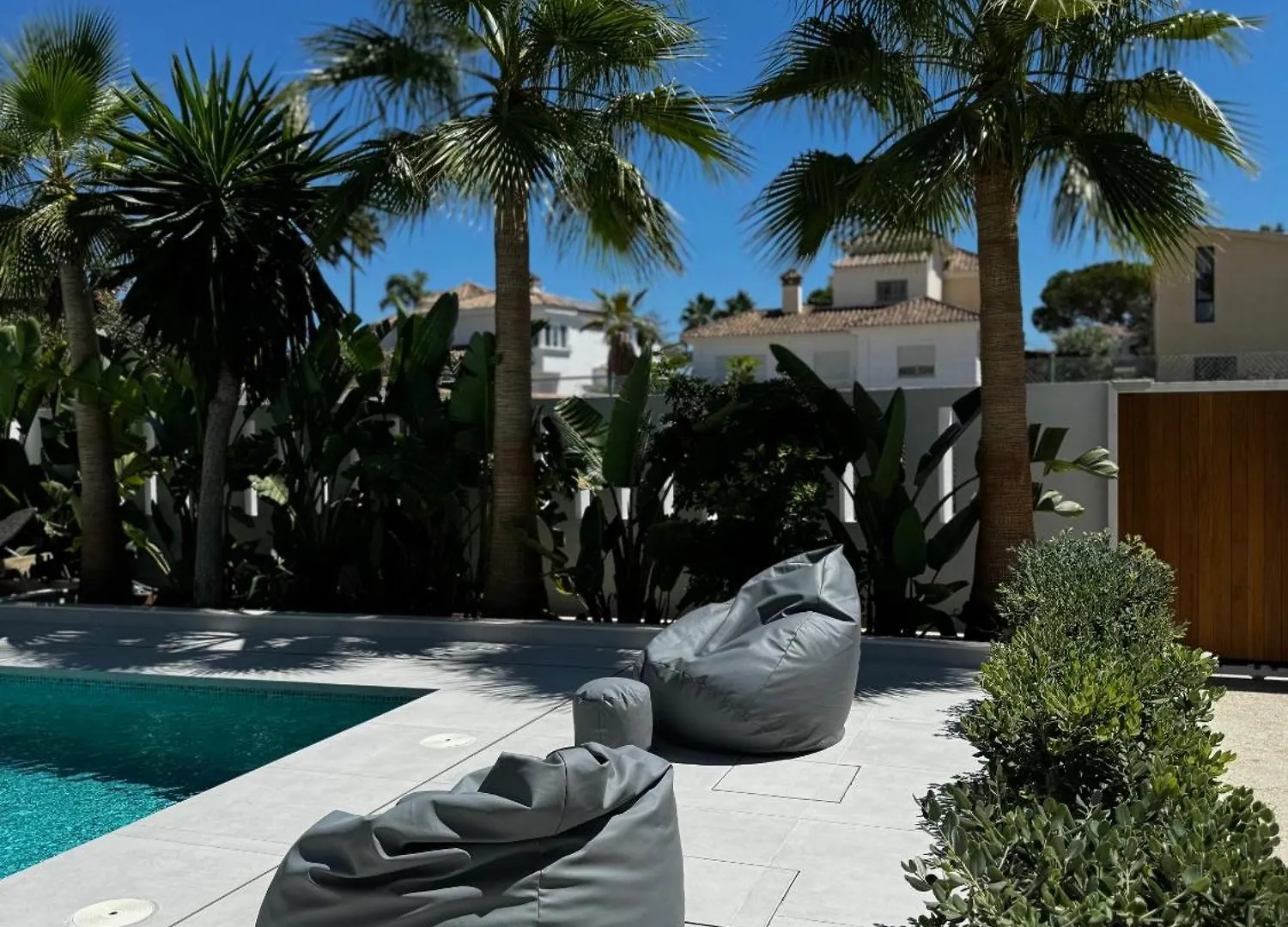Family Holiday Bliss In Marbella- Brand-New 4 Bedroom Villa With Garden, Private Pool & Jacuzzi, Marbesa 500 M To The Beautiful Cabopino Beach