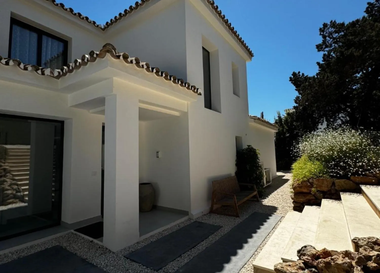 Family Holiday Bliss In Marbella- Brand-New 4 Bedroom Villa With Garden, Private Pool & Jacuzzi, Marbesa 500 M To The Beautiful Cabopino Beach  Marbella