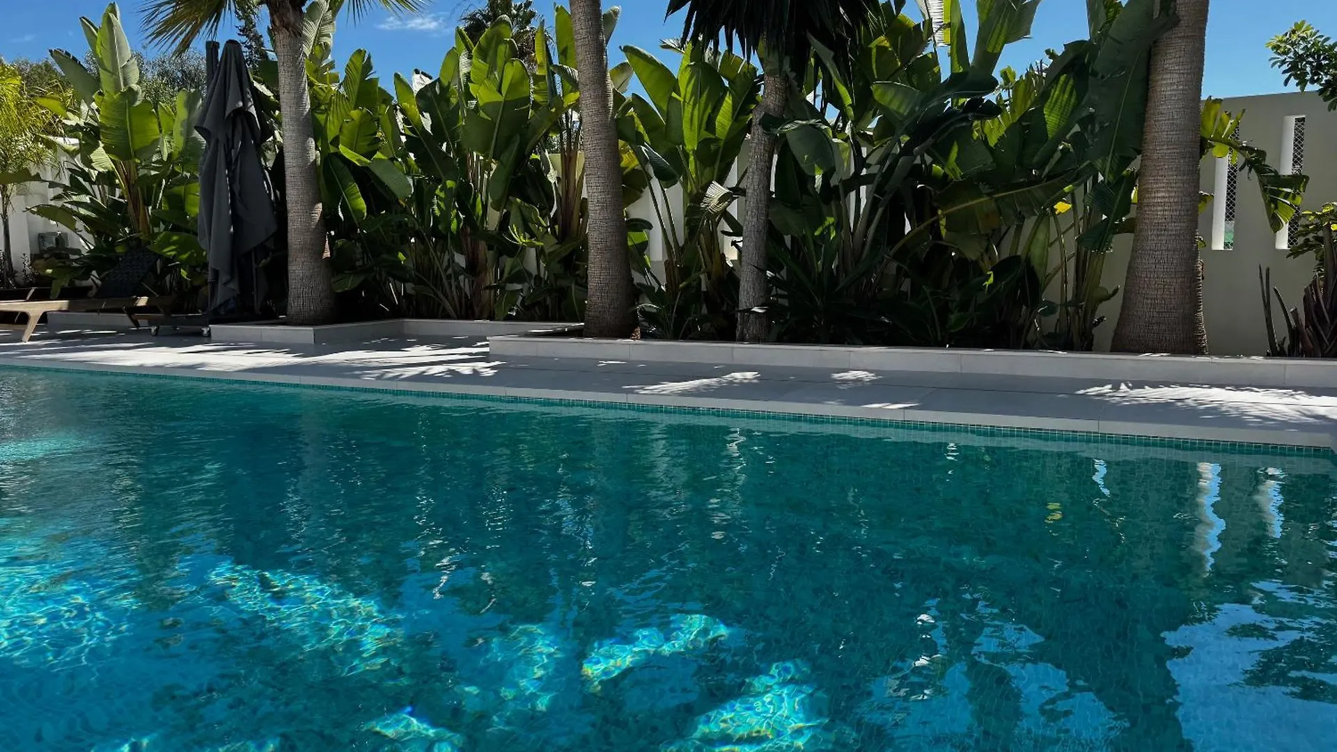 Family Holiday Bliss In Marbella- Brand-New 4 Bedroom Villa With Garden, Private Pool & Jacuzzi, Marbesa 500 M To The Beautiful Cabopino Beach